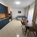Solaris By Adriatic Living Апартаменты Дуррес