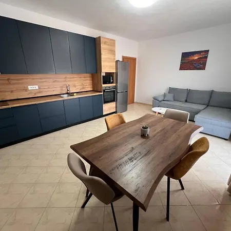 Solaris By Adriatic Living Дуррес