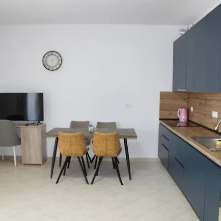 Solaris By Adriatic Living 公寓 *