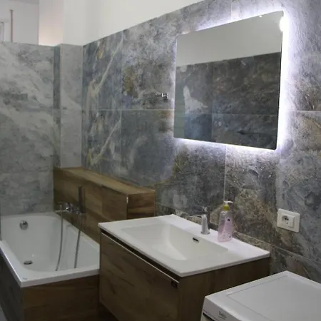 Solaris By Adriatic Living *